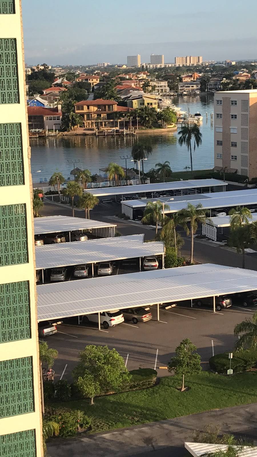 Townshores of Gulfport Inc | restaurant | 6025 Shore Blvd S, Gulfport, FL 33707, USA | 7273431094 OR +1 727-343-1094