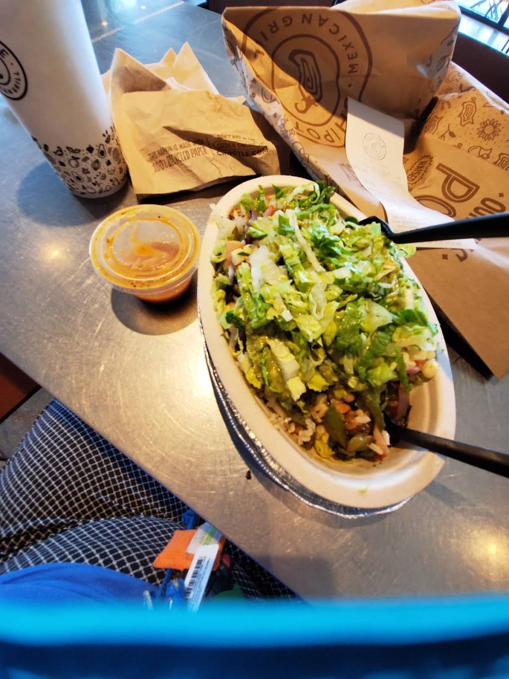 Chipotle Mexican Grill | restaurant | 6177 S, Jog Rd Ste D15, Lake Worth, FL 33467, USA | 5612463080 OR +1 561-246-3080