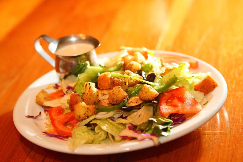 State Line Pizza Dyer | meal delivery | 183 Matteson St, Dyer, IN 46311, USA | 2198652922 OR +1 219-865-2922