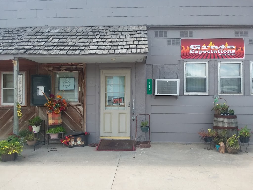 Grate Expectations | restaurant | 115 Main St, Burr Oak, KS 66936, USA | 7856477171 OR +1 785-647-7171