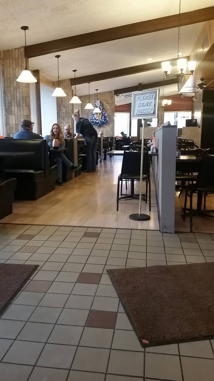 Center Cafe | cafe | 200 Richland Sq, Richland Center, WI 53581, USA | 6086475884 OR +1 608-647-5884