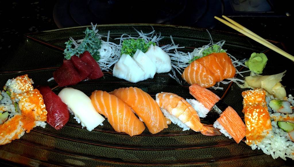 Hayashi Japanese Restaurant | restaurant | 4204 Northlake Blvd, Palm Beach Gardens, FL 33410, USA | 5616247444 OR +1 561-624-7444