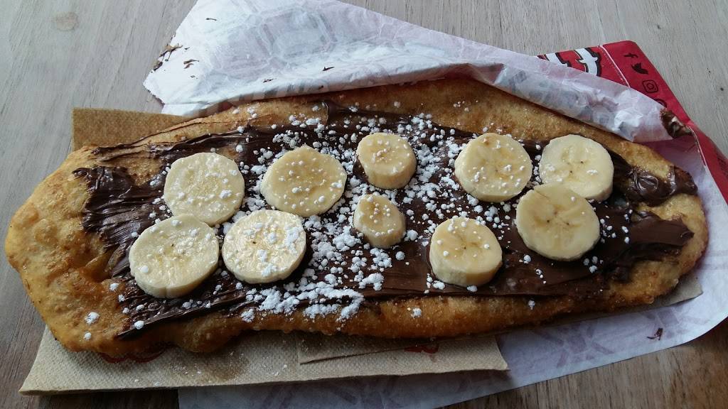 BeaverTails | restaurant | 145 Queens Quay W, Toronto, ON M5J 2H4, Canada | 4163608245 OR +1 416-360-8245