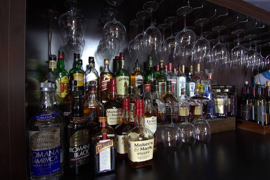 Lyon Grill | restaurant | 20889 Pontiac Trail, South Lyon, MI 48178, USA | 2484374903 OR +1 248-437-4903