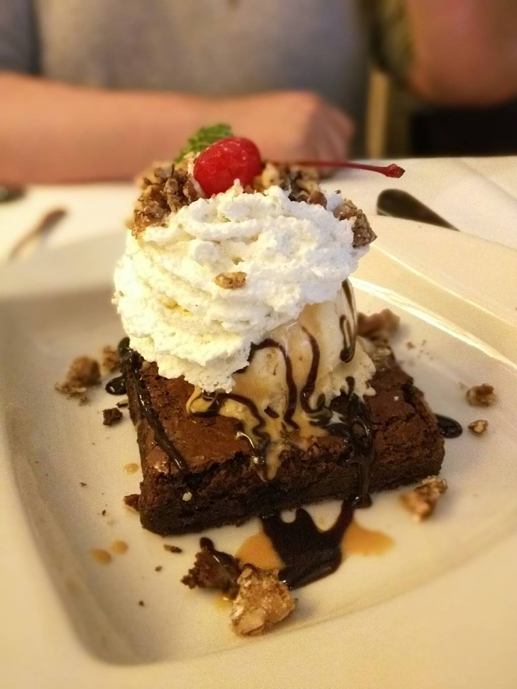 Brothers Bar & Grill | restaurant | 255 S Meridian St, Indianapolis, IN 46225, USA | 3176242767 OR +1 317-624-2767