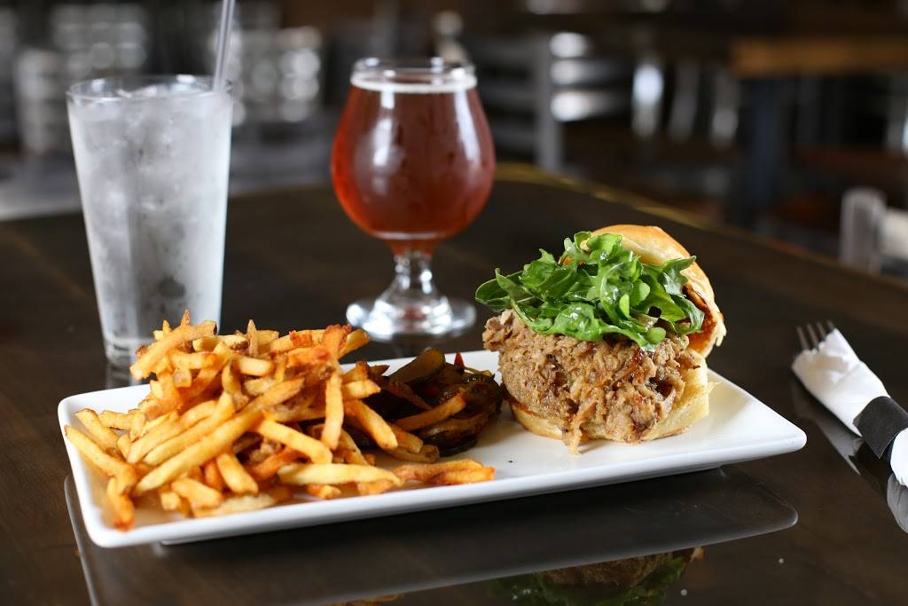 HomeGrown Brewing Company | restaurant | 28 N Washington St, Oxford, MI 48371, USA | 2488004244 OR +1 248-800-4244