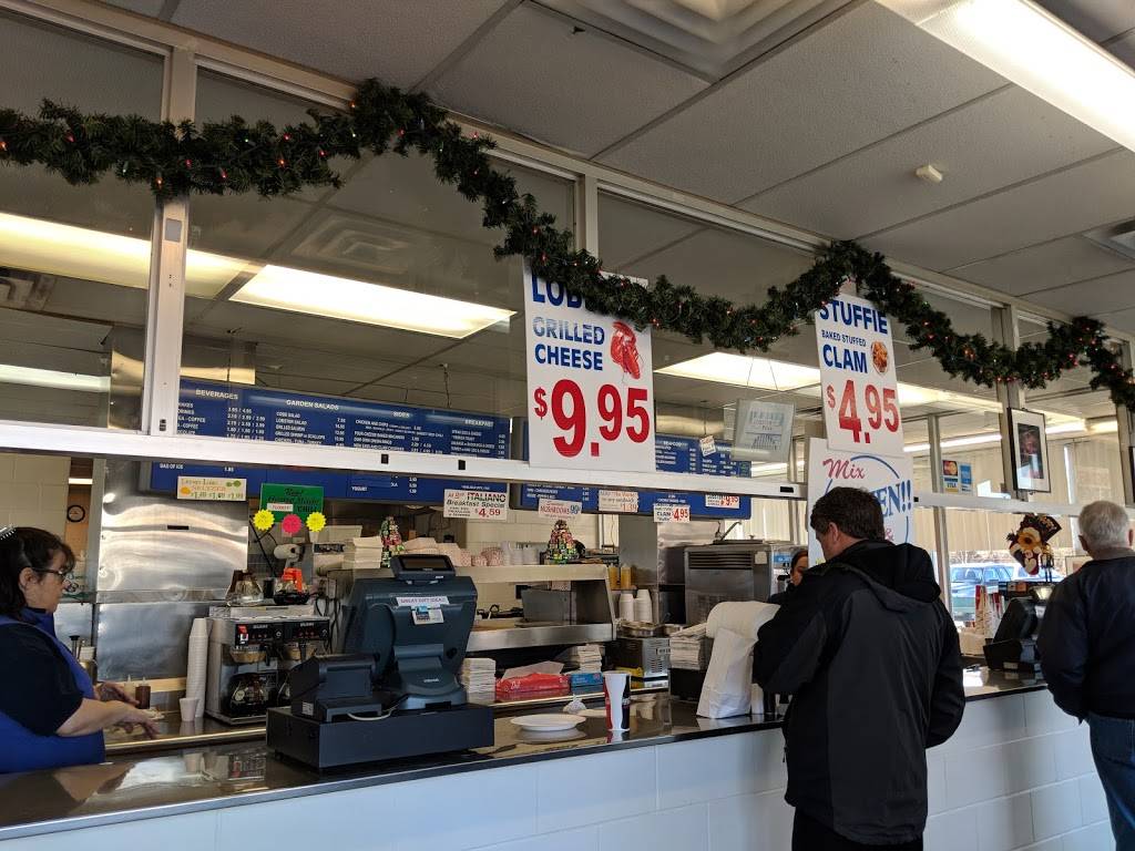 Mickeys Oceanic Grill | restaurant | 119 Pitkin St, East Hartford, CT 06108, USA | 8605286644 OR +1 860-528-6644