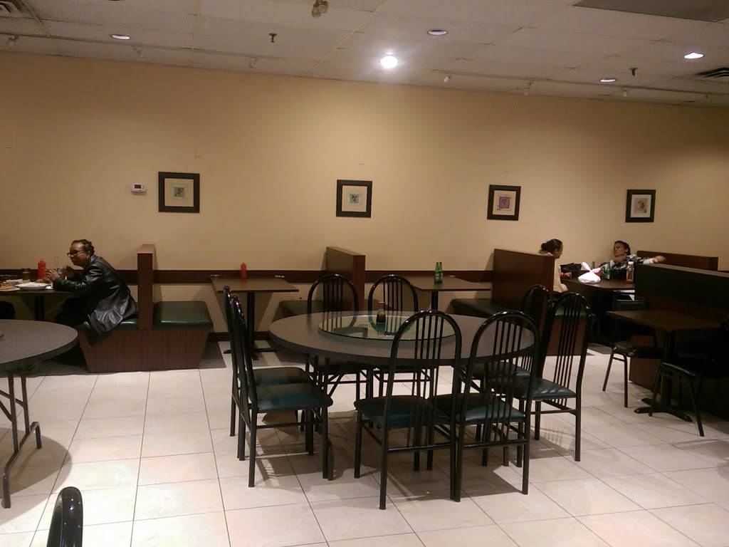 Lucky Lins Restaurant - West Indian (Guyanese) & Chinese Food | restaurant | 5633 Finch Ave E, Scarborough, ON M1B 5K9, Canada | 4162981388 OR +1 416-298-1388