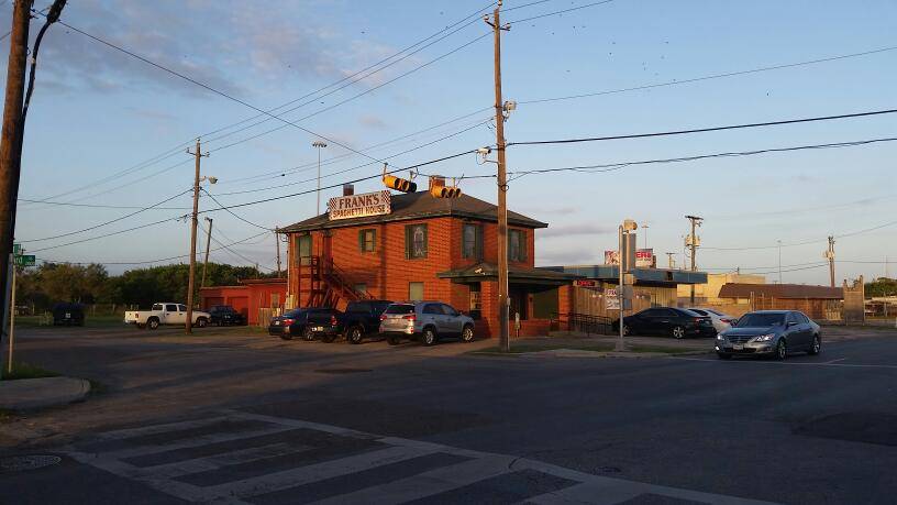 Franks Spaghetti House | restaurant | 2724 Leopard St, Corpus Christi, TX 78408, USA | 3618820075 OR +1 361-882-0075