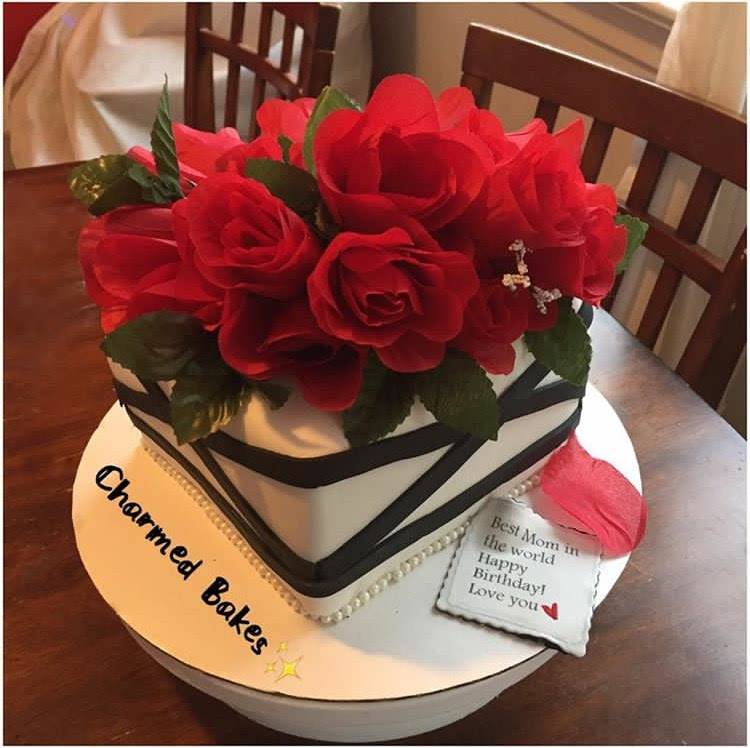 Charmed bakes | restaurant | 2305 Rue Ward, Saint-Laurent, QC H4M 1T8, Canada | 5148982535 OR +1 514-898-2535