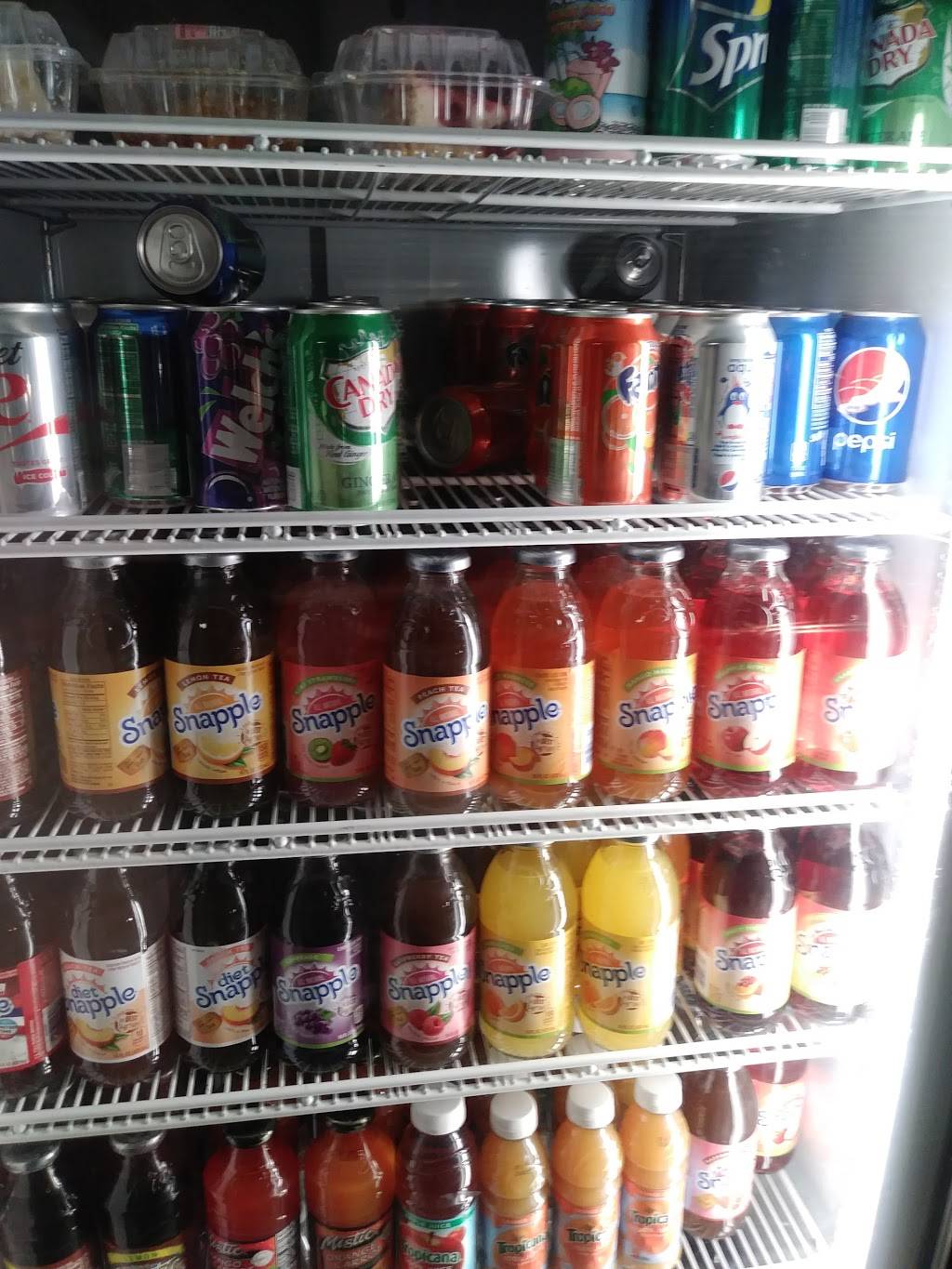 La Caleta | restaurant | 155 Lafayette Ave, Staten Island, NY 10301, USA | 3475687120 OR +1 347-568-7120