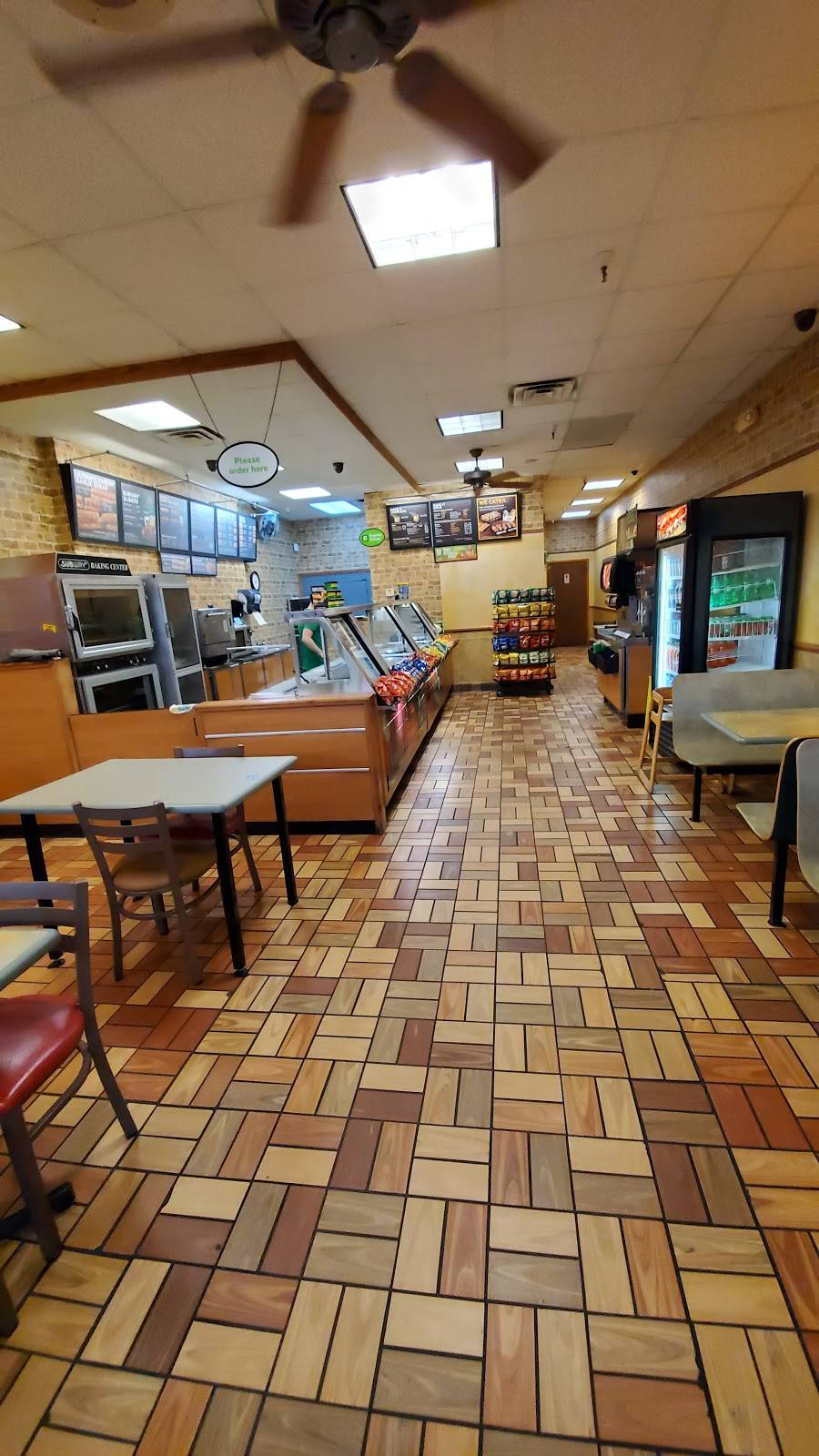 Subway | meal takeaway | 8929 S Memorial Dr Suite 300, Tulsa, OK 74133, USA | 9182549878 OR +1 918-254-9878