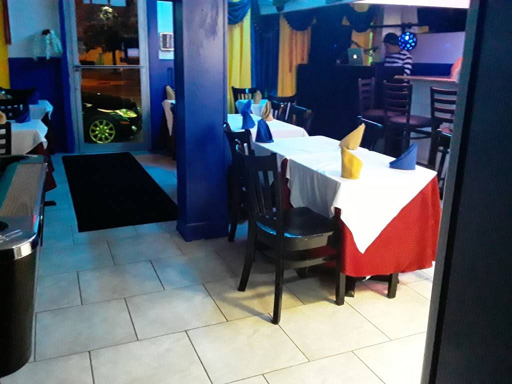 Perlas restaurant | restaurant | 140 Front St, Hempstead, NY 11550, USA | 5162629923 OR +1 516-262-9923