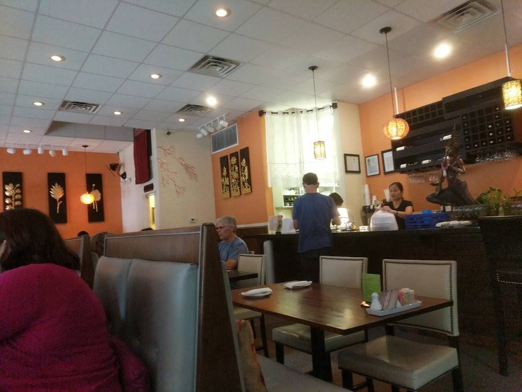 Bangkok Square | restaurant | 6500 SW Archer Rd, Gainesville, FL 32608, USA | 3523754488 OR +1 352-375-4488