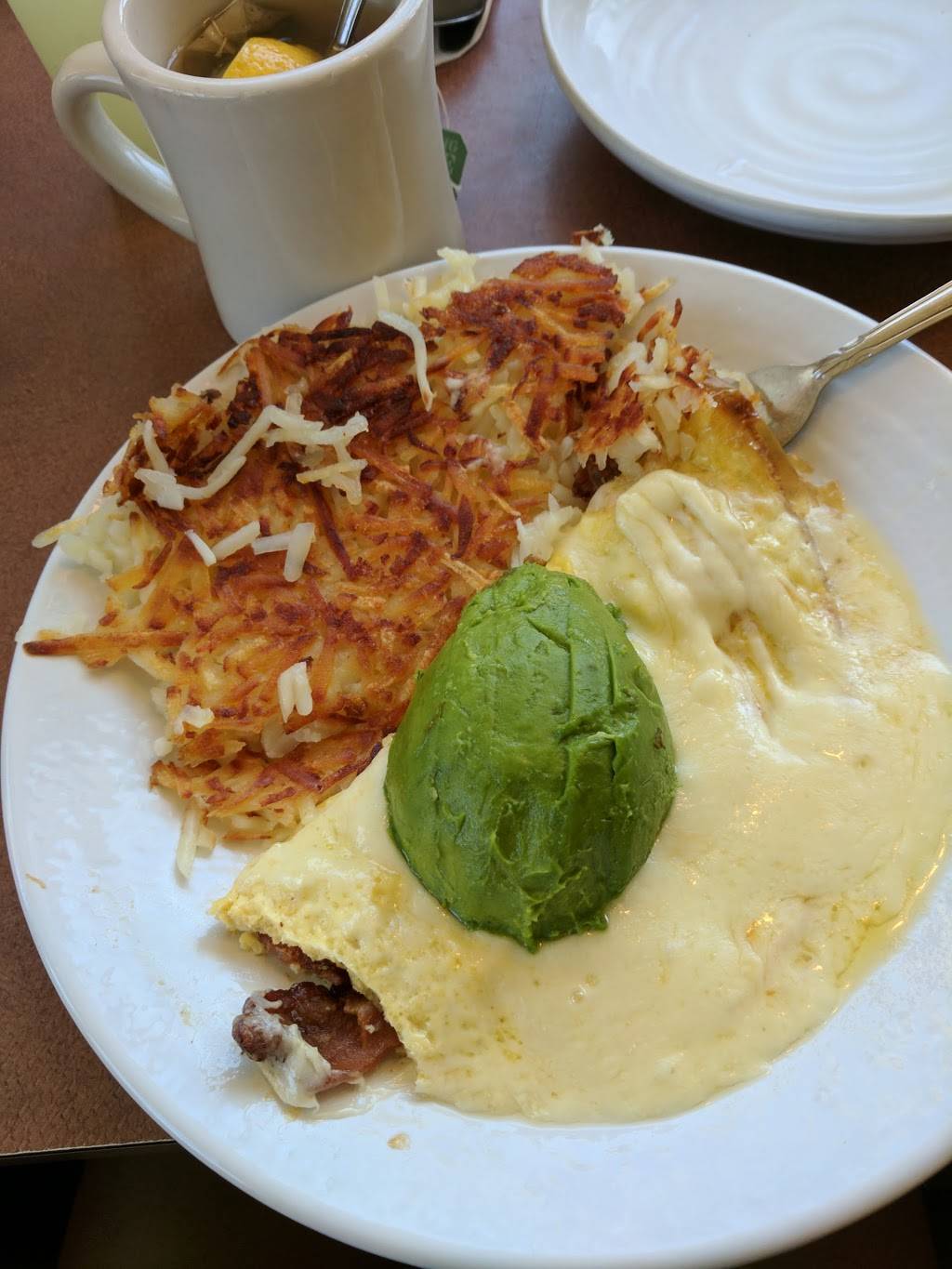 The Cracked Egg | restaurant | 5570 Painted Mirage Rd, Las Vegas, NV 89149, USA | 7026459438 OR +1 702-645-9438