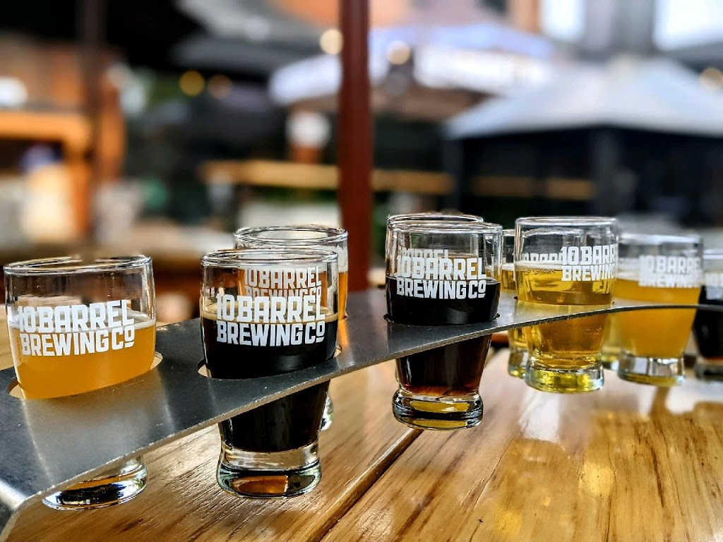 10 Barrel Brewing West Side Bend | restaurant | 1135 NW Galveston Ave, Bend, OR 97701, USA | 5416785228 OR +1 541-678-5228