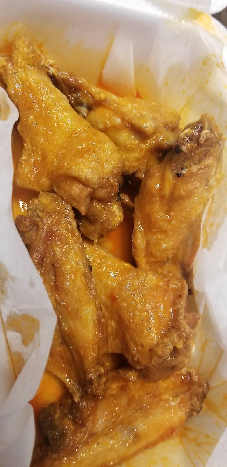 wings 18 | restaurant | 2329 Romig Rd, Akron, OH 44320, USA | 2347065211 OR +1 234-706-5211