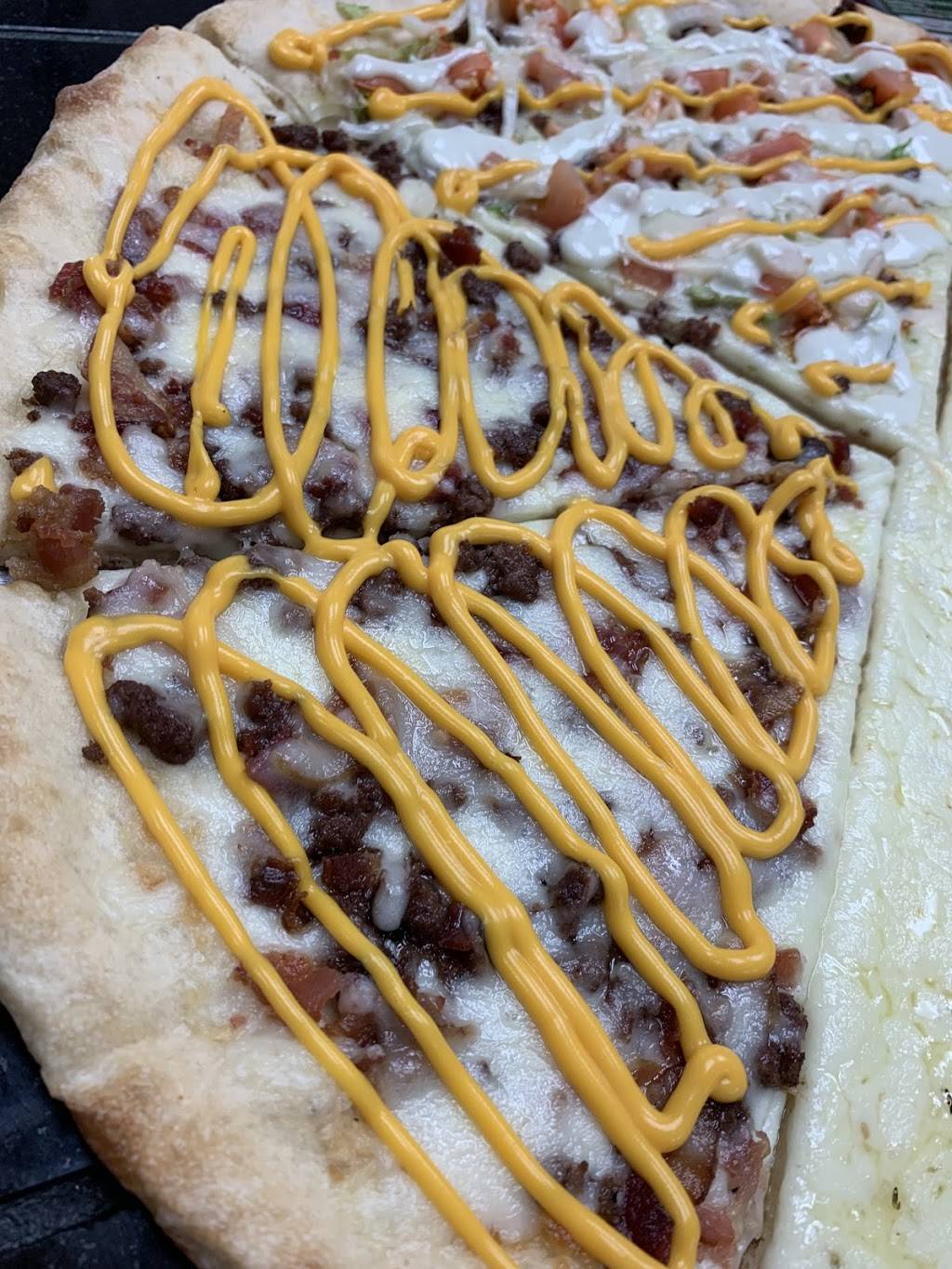 Pizza Villa | restaurant | 112 W 1st Ave, Parkesburg, PA 19365, USA | 6108572692 OR +1 610-857-2692