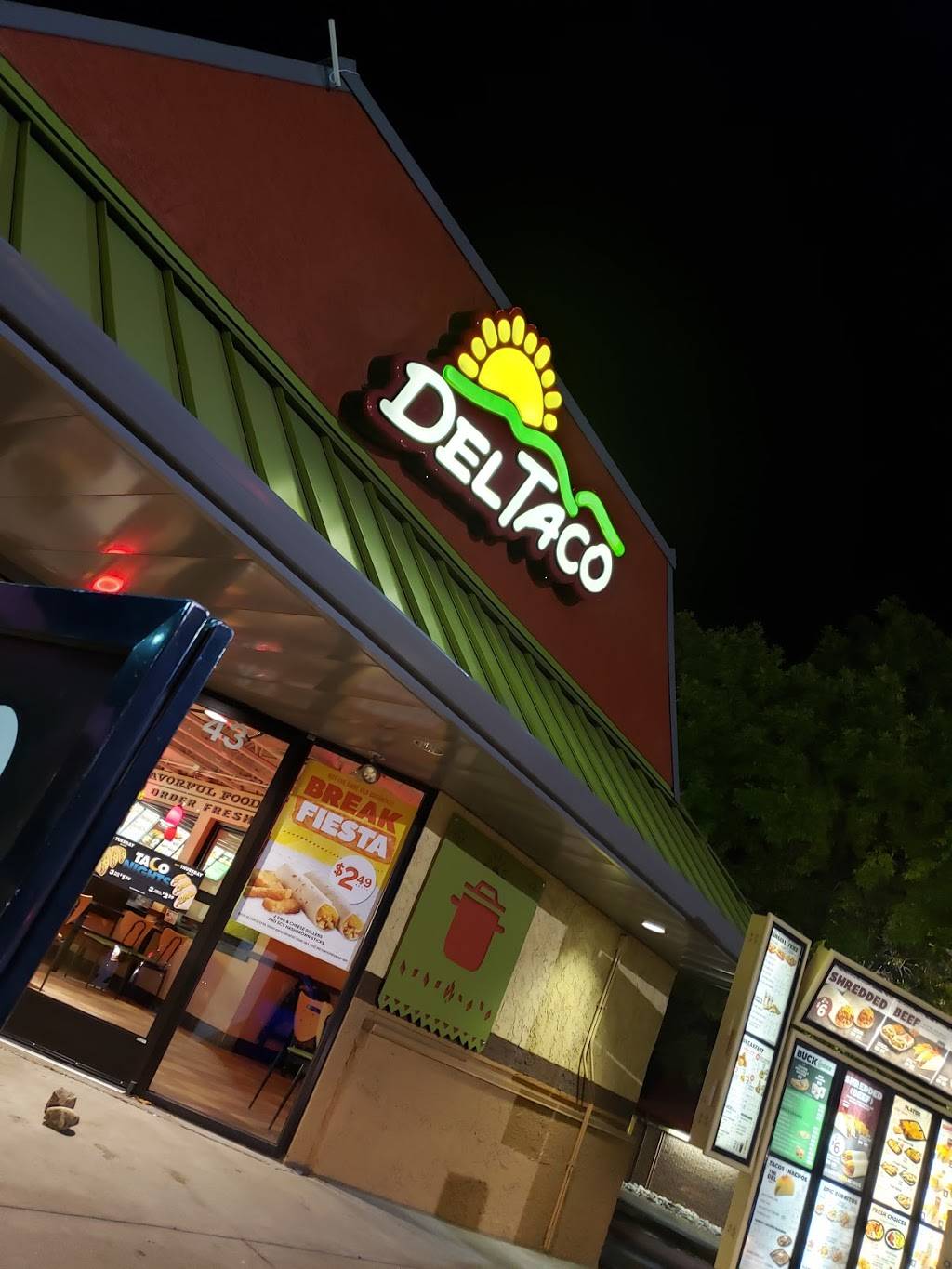 Del Taco | meal takeaway | 43 Union Blvd, Lakewood, CO 80228, USA | 3039862471 OR +1 303-986-2471