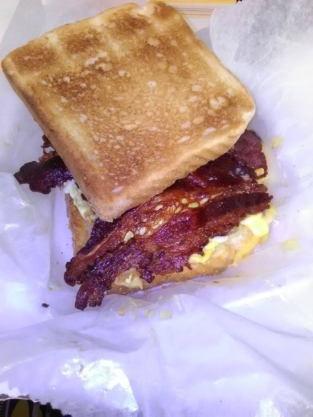 Transmart Restaurant & Grocery | restaurant | 3608 Woodland Ave, Cleveland, OH 44115, USA | 2163440598 OR +1 216-344-0598