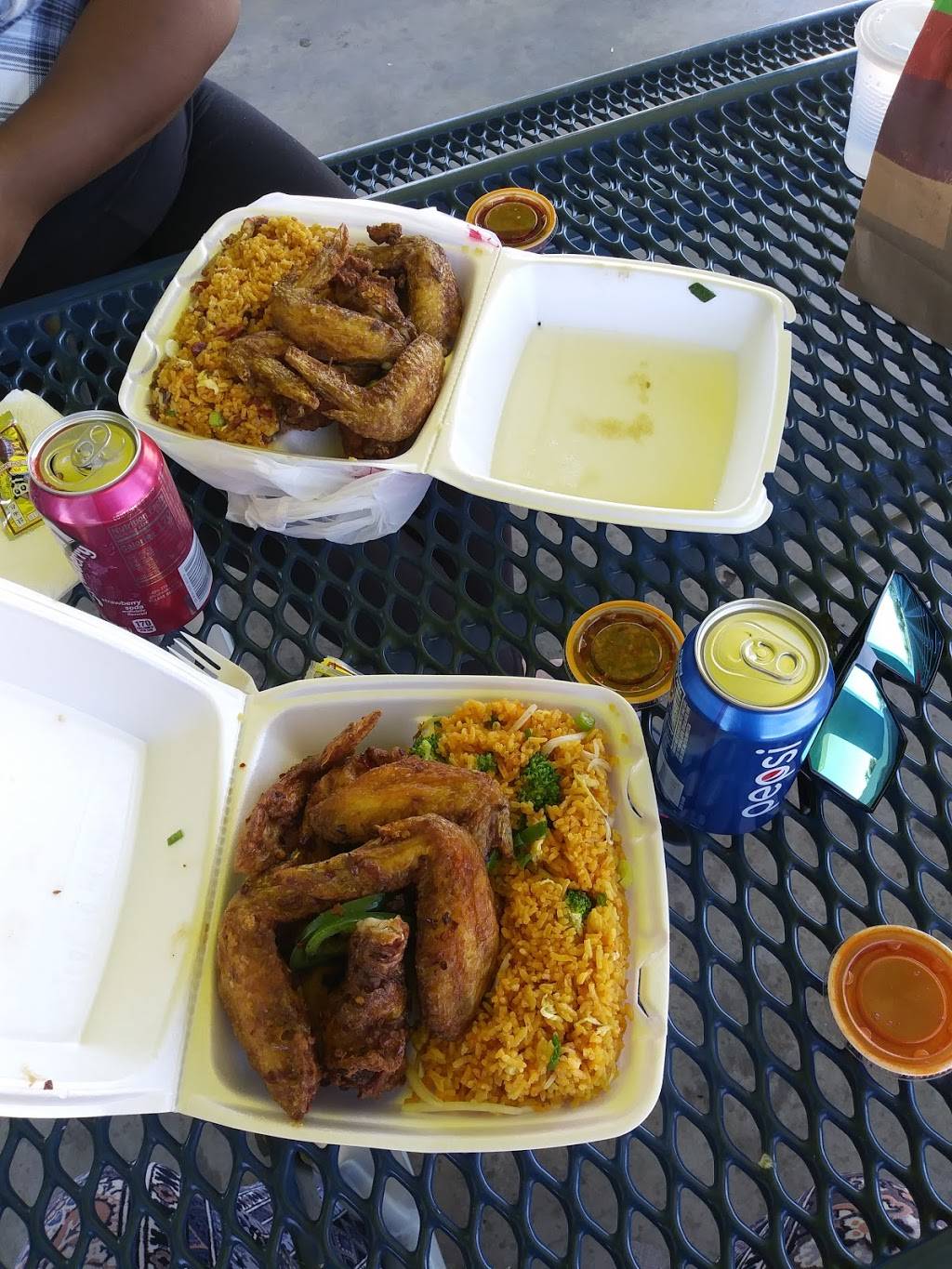 Tams | restaurant | 1714 E Broadway Rd, Phoenix, AZ 85040, USA | 6022687822 OR +1 602-268-7822