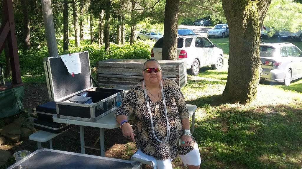 The Boston Waterfront | restaurant | 2422 St David Dr, McKeesport, PA 15135, USA | 4129165532 OR +1 412-916-5532