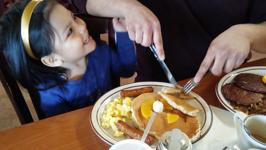 Evas Cookery | restaurant | 7211 Garfield Ave, Bell Gardens, CA 90201, USA | 5629288343 OR +1 562-928-8343