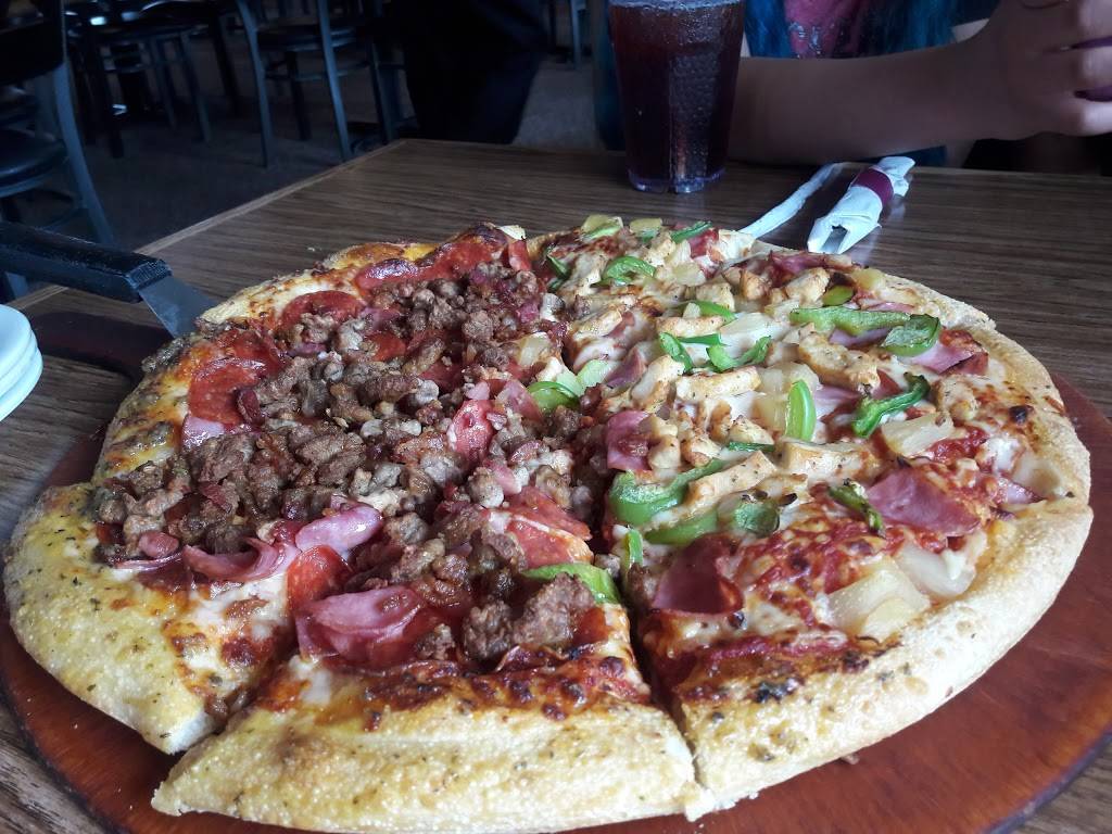 Pizza Hut | meal delivery | 2915 N Mesa St, El Paso, TX 79902, USA | 9155449818 OR +1 915-544-9818