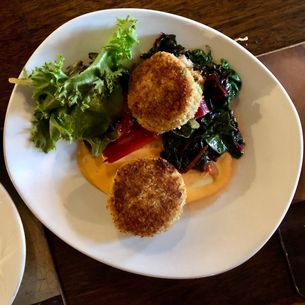 Captain Daniel Packer Inne | restaurant | 32 Water St, Mystic, CT 06355, USA | 8605363555 OR +1 860-536-3555