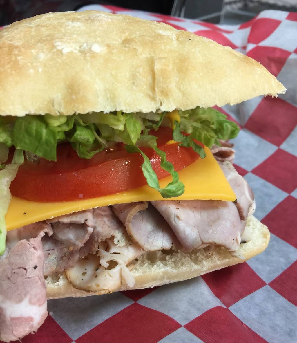 Rustic lunch pail | restaurant | 162 Locust St, Dayton, TN 37321, USA | 4074913168 OR +1 407-491-3168