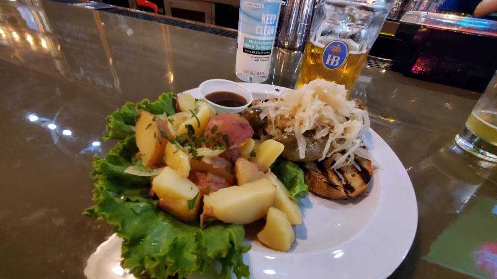 Redds Biergarten | restaurant | 5 Easton Ave, New Brunswick, NJ 08901, USA | 7322466800 OR +1 732-246-6800