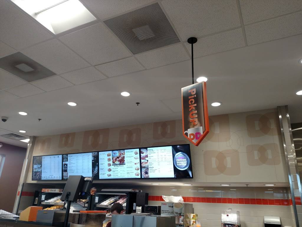 Dunkin | cafe | 12713 Braemar Village Pz, Bristow, VA 20136, USA | 7033352908 OR +1 703-335-2908