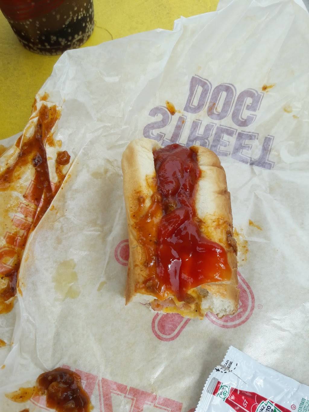 Wienerschnitzel | restaurant | 1960 Oceanside Blvd, Oceanside, CA 92054, USA | 7607541909 OR +1 760-754-1909