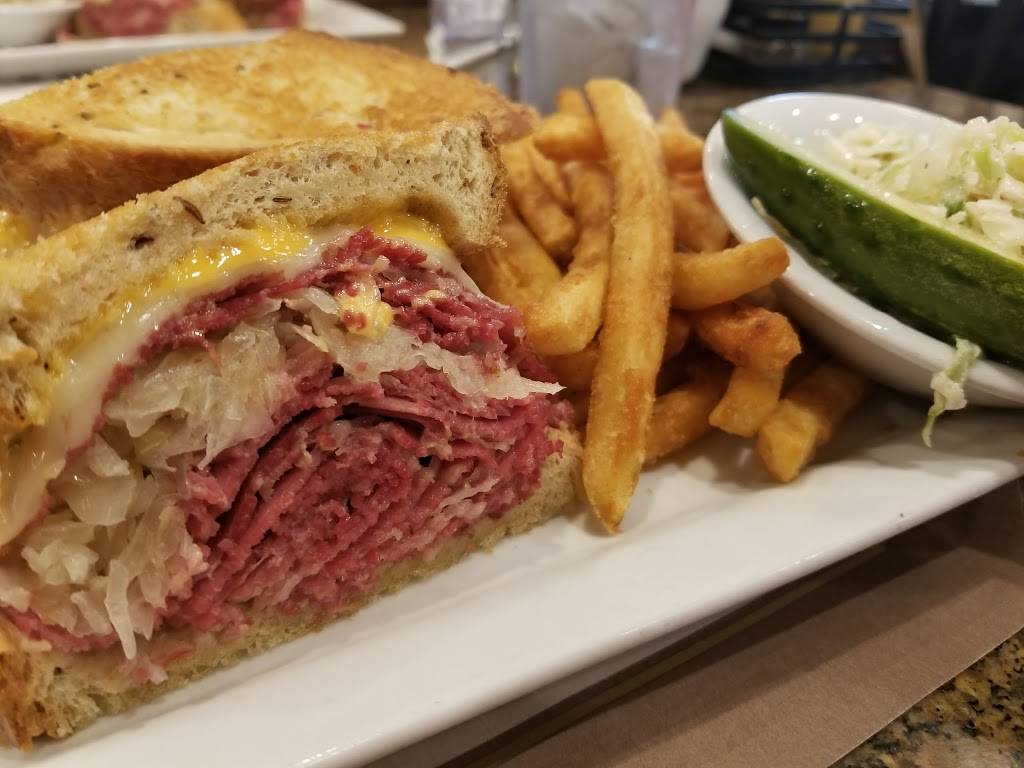 3 Gs Gourmet Deli & Restaurant | restaurant | 5869 W Atlantic Ave, Delray Beach, FL 33484, USA | 5614983910 OR +1 561-498-3910