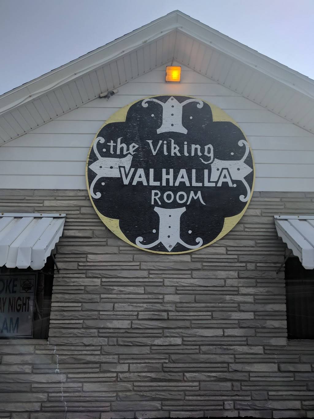 Viking Valhalla | restaurant | 21 W Buffalo Rd, Bergen, NY 14416, USA | 5854949900 OR +1 585-494-9900