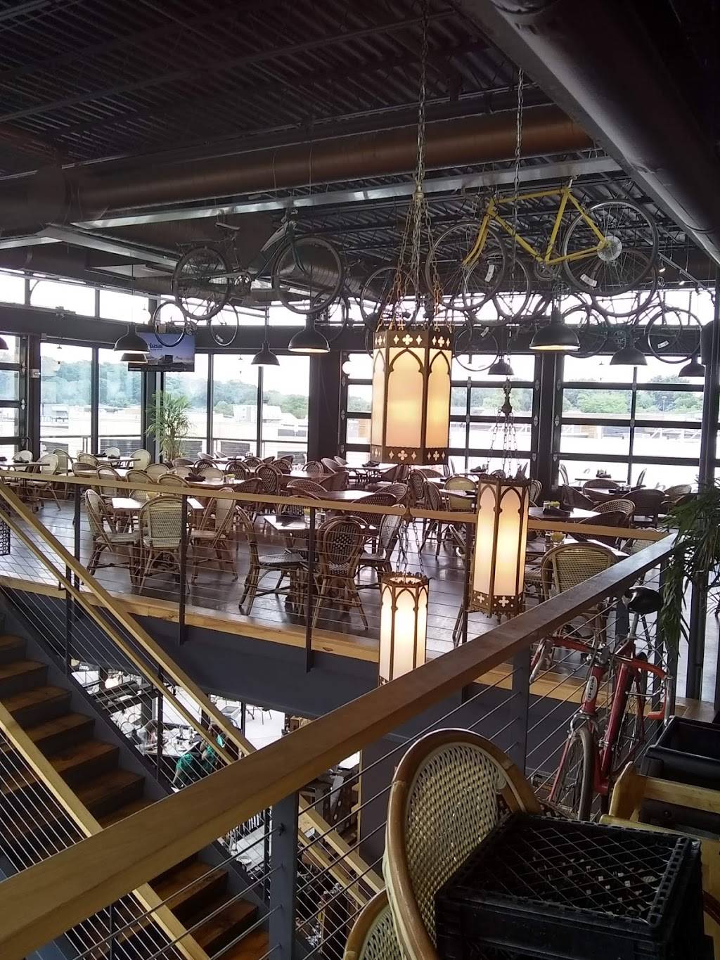 Hilldale Shopping Center | shopping mall | 726 N Midvale Blvd, Madison, WI 53705, USA | 6082386353 OR +1 608-238-6353