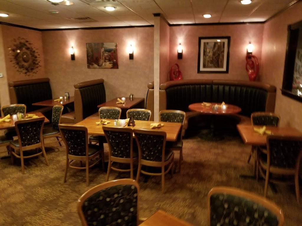 Gilligans Bar & Grill | restaurant | 987 Eisenhower Blvd, Harrisburg, PA 17111, USA | 7179399575 OR +1 717-939-9575
