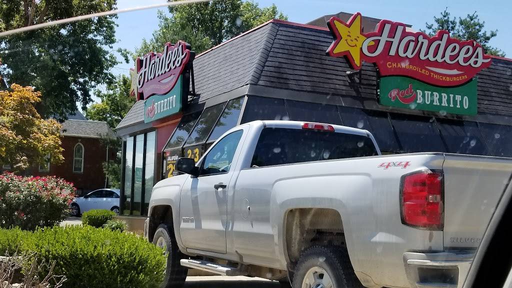 Hardees | restaurant | 117 N Hibbard St, Staunton, IL 62088, USA | 6182236037 OR +1 618-223-6037