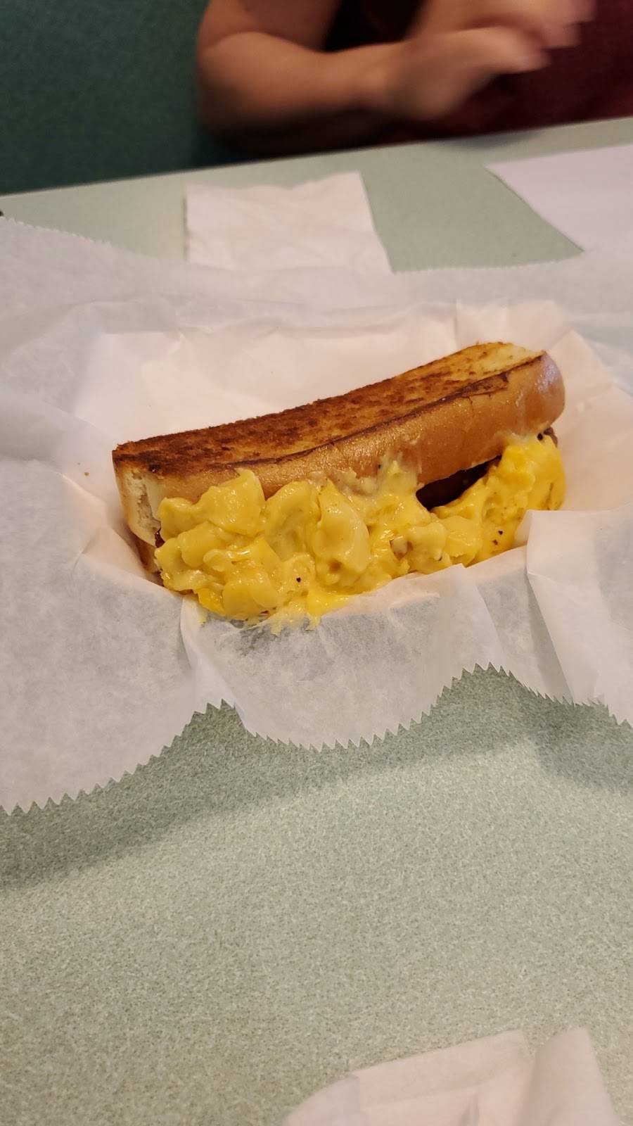 The Original Dans Dogs | restaurant | 5751 Smith Rd, Brook Park, OH 44142, USA | 2168989141 OR +1 216-898-9141