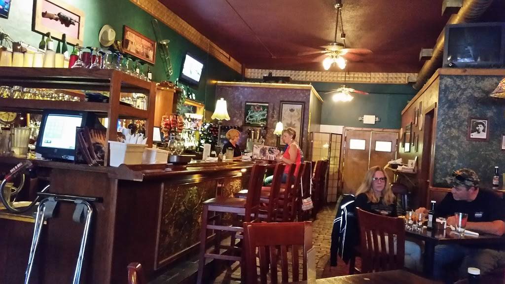 Gatsbys Seafood & Steakhouse | restaurant | 203 Center Ave, Bay City, MI 48708, USA | 9899225556 OR +1 989-922-5556