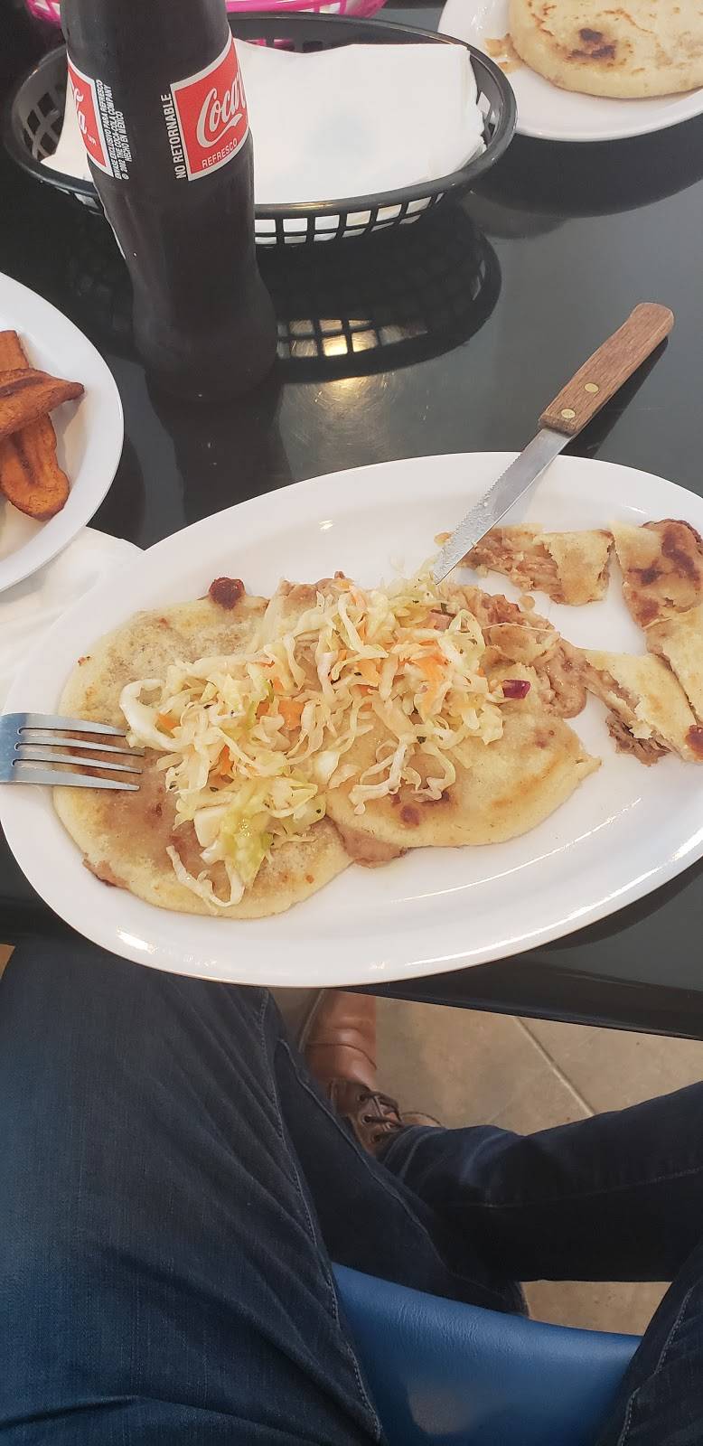 Rincon Salvadoreño | restaurant | 15155 Bellaire Blvd, Houston, TX 77083, USA | 4096655305 OR +1 409-665-5305