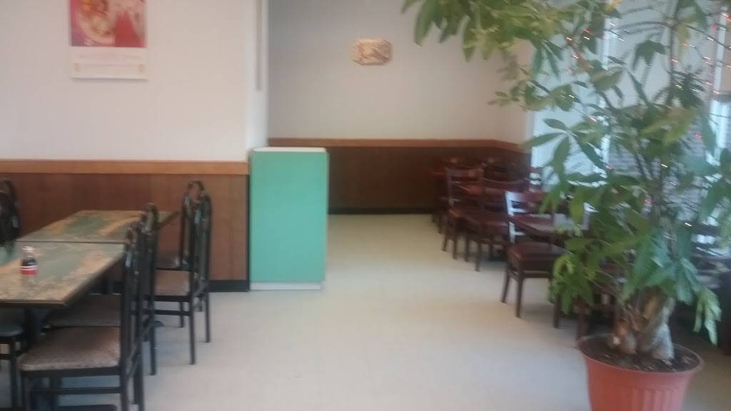 China Moon | restaurant | 592 S Sycamore St, Rose Hill, NC 28458, USA | 9102892347 OR +1 910-289-2347