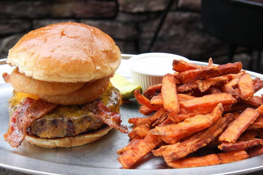 Saddle Ranch Chop House | restaurant | 20 City Blvd W, Orange, CA 92868, USA | 6572213136 OR +1 657-221-3136