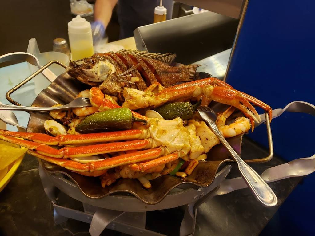 Mr Peralta Mariscos | restaurant | 3900 Osage St, Denver, CO 80211, USA | 7206034108 OR +1 720-603-4108