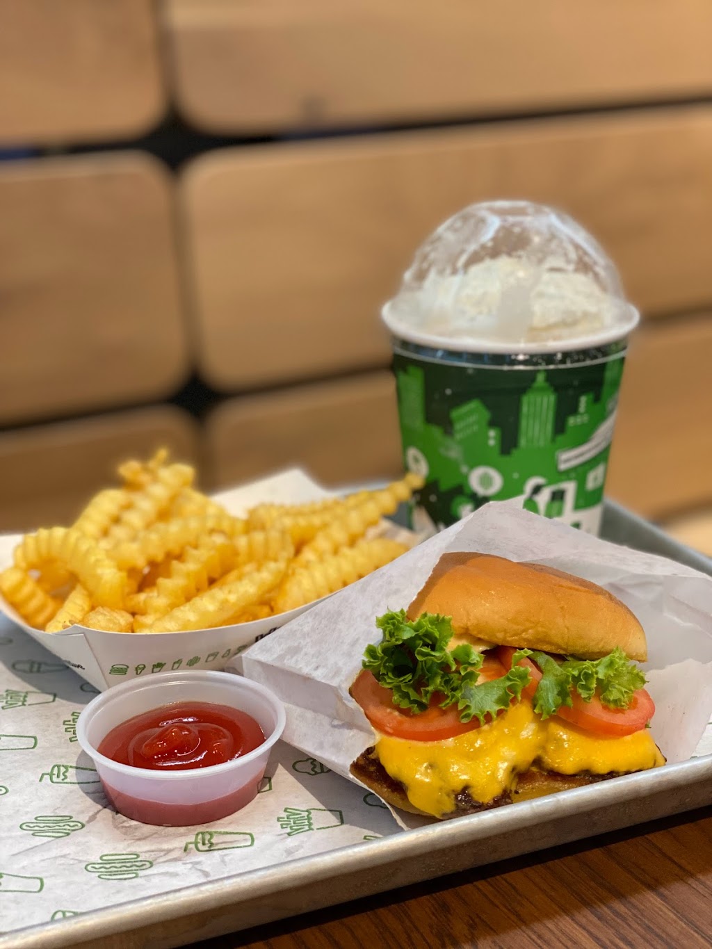 Shake Shack | restaurant | 12351 Elm Creek Blvd N, Maple Grove, MN 55369, USA | 7633198567 OR +1 763-319-8567