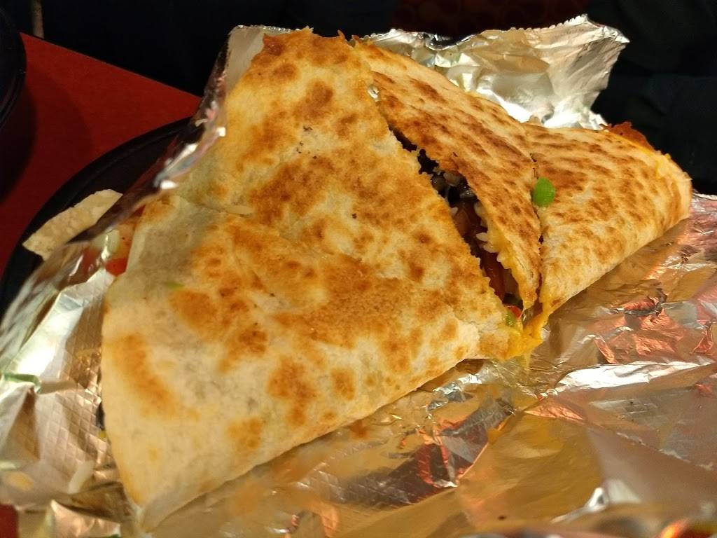 Moes Southwest Grill | restaurant | 423 N Alafaya Trail, Orlando, FL 32828, USA | 4076306611 OR +1 407-630-6611