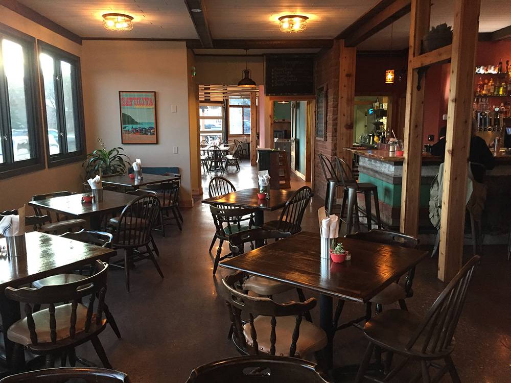 Mojo Taqueria Lyons | restaurant | 216 Main St, Lyons, CO 80540, USA | 3038232321 OR +1 303-823-2321