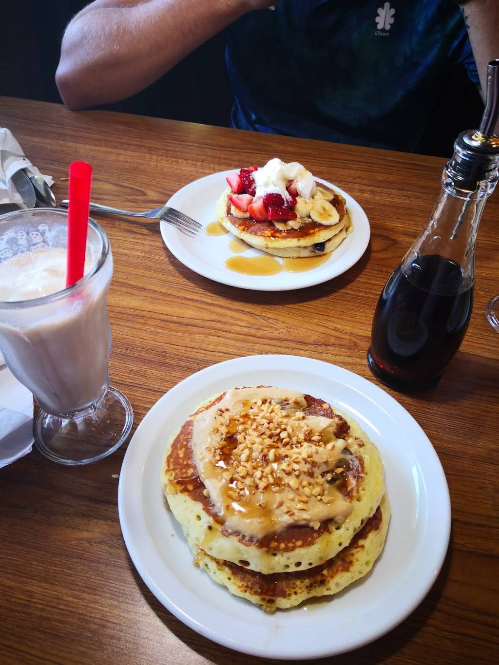 Dennys | restaurant | 5751 Sunset Blvd, Los Angeles, CA 90028, USA | 3234648435 OR +1 323-464-8435