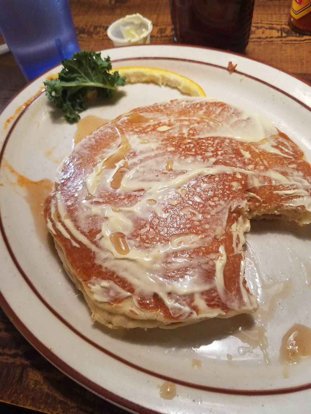 Jebs Blueberry Hill | restaurant | 2147 E Prosperity Ave, Tulare, CA 93274, USA | 5596866899 OR +1 559-686-6899