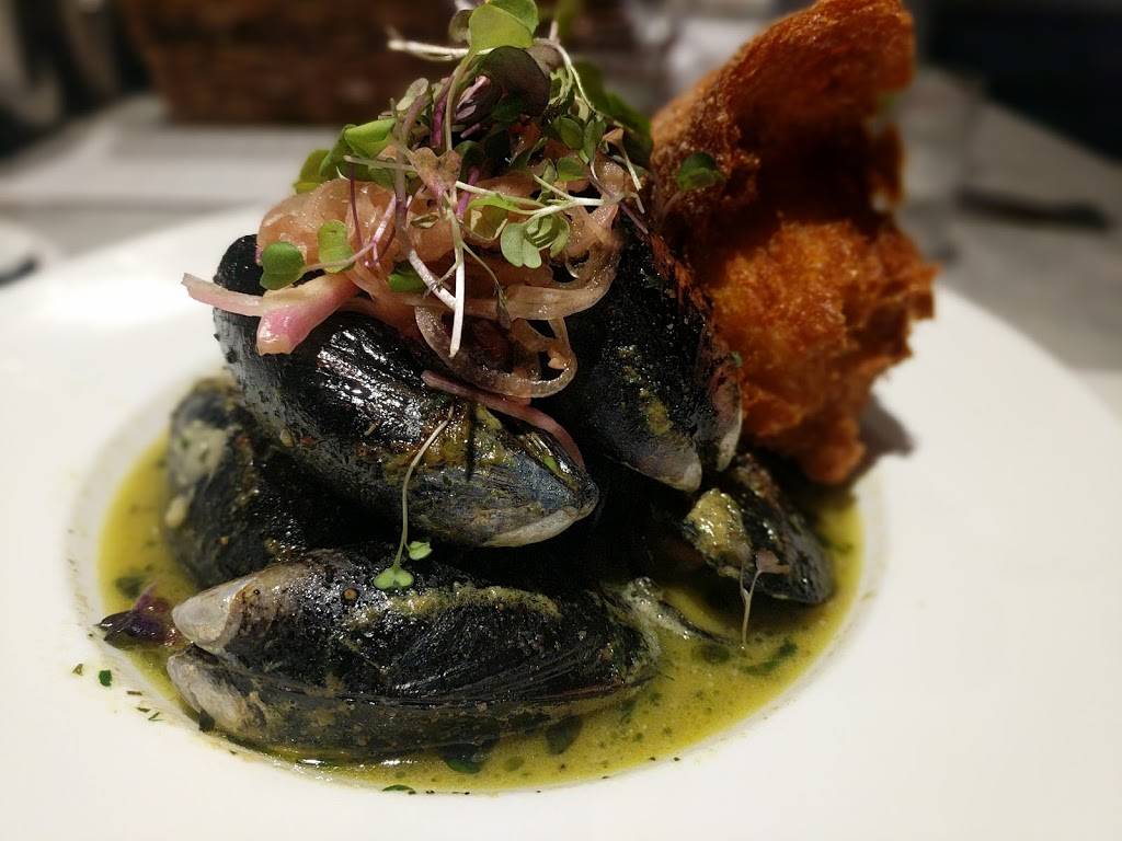 Tiny Boxwoods | restaurant | 3614 W Alabama St, Houston, TX 77027, USA | 7136224224 OR +1 713-622-4224